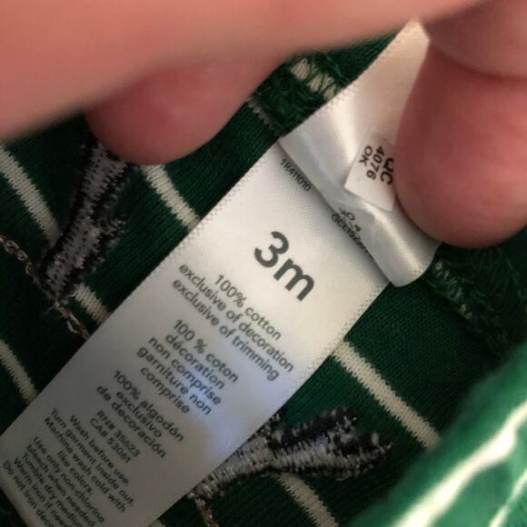 Carter's NWOT Christmas Reindeer Sleeper and Pants White Green Size 3M - Picture 3 of 5